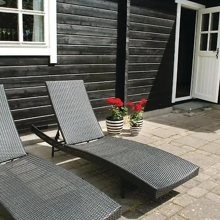 Three-bedroom Holiday In *